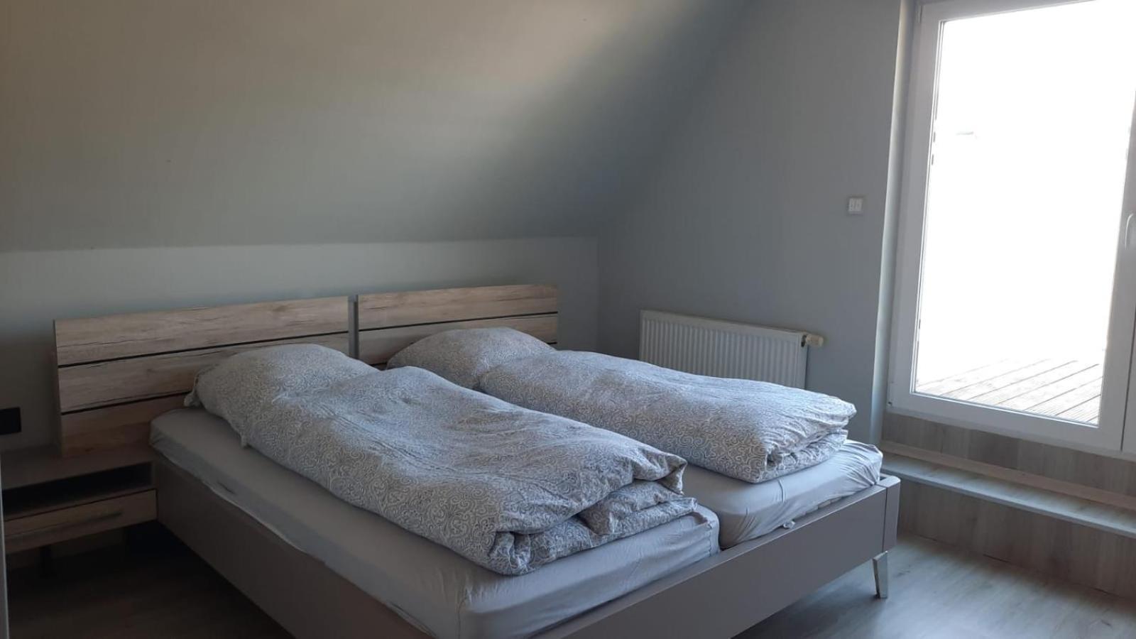 Ferienwohnung Mittelpunkt Schortens Exteriör bild